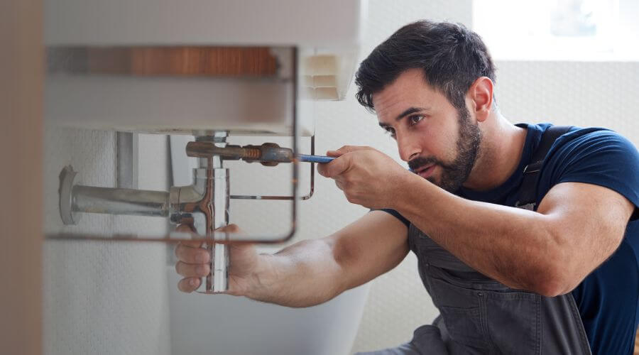 Faucet repair for sink in Thayer, IN